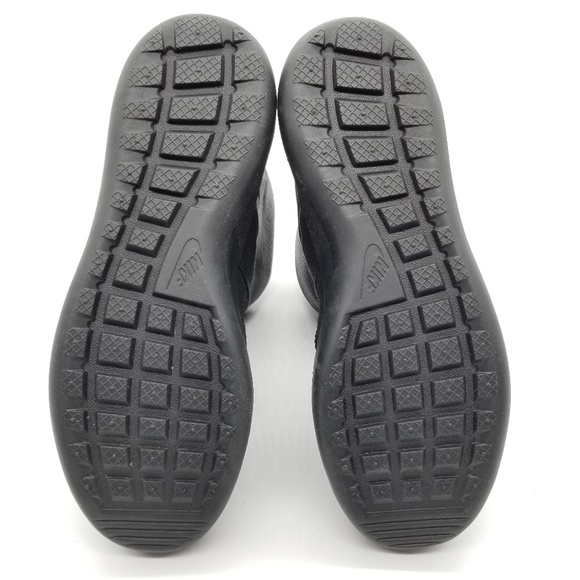 NEW Nike Roshe Two Hi Flyknit Sneaker Boots Black - Picture 6 of 7